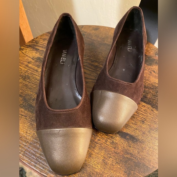 Vaneli Brown Suede Flats, Capped Toe - Picture 3 of 9